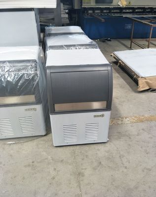 Professional Commercial Cube Ice Making Machine with 1000kg Ice Storage Capacity