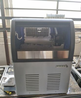 Professional Commercial Cube Ice Making Machine with 1000kg Ice Storage Capacity