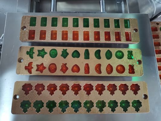 1900*900*1620mm Gelatin Semi Automatic Gummy Depositing Machine for Candy Production
