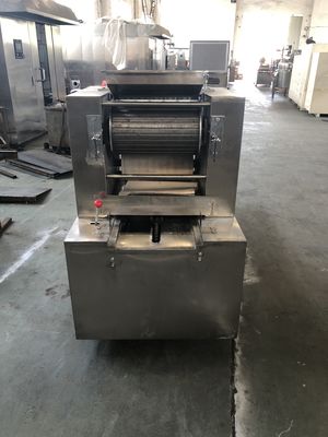 Industrial Bakery Business 2kw Semi Automatic Biscuits Machine for Nuts Raw Material