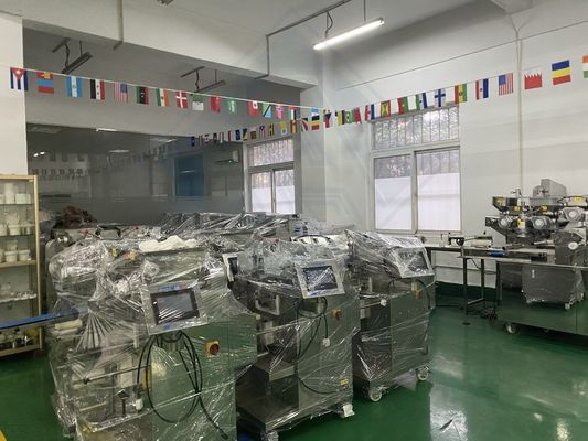 JY-868 1.9KW Automatic Kubba Date Bar Double Colors Biscuit Filling/Crusting Machine