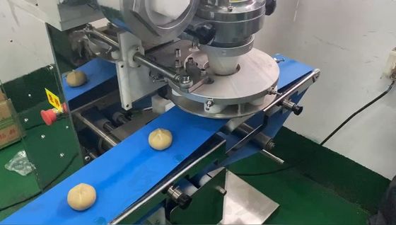 2020 Year Automatic Sweet Round Kubba Mochi Ice Cream Filling/Encrusting Machine