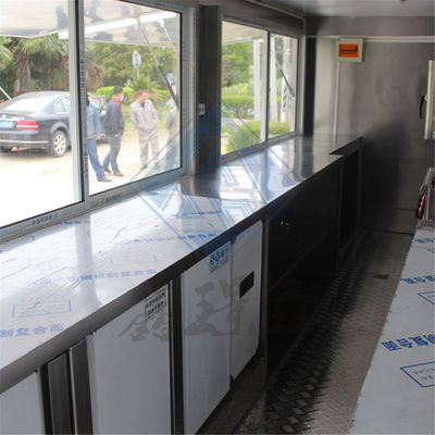 500*200*230 CM Size Design Mobile Food Truck with Canopy Square and Video Technical Support