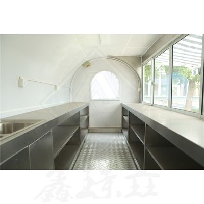Mobile Food Truck 5M Single/Double Axles Design for Industrial Customized 220V Voltage