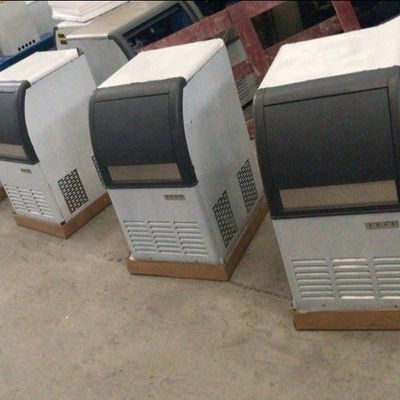 Commercial 430x520x800 Ice Cube Making Machine with Large 1000kg Ice Storage Capacity