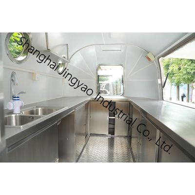 500 Customised Traction Food Truck for Vending Convenience