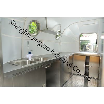 500 Customised Traction Food Truck for Vending Convenience