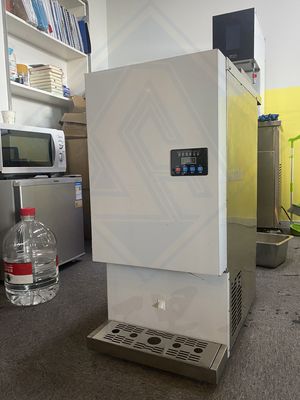 Industrial Ice Machine with 300Kg Ice Storage Capacity and Automatic Ice Cube Maker
