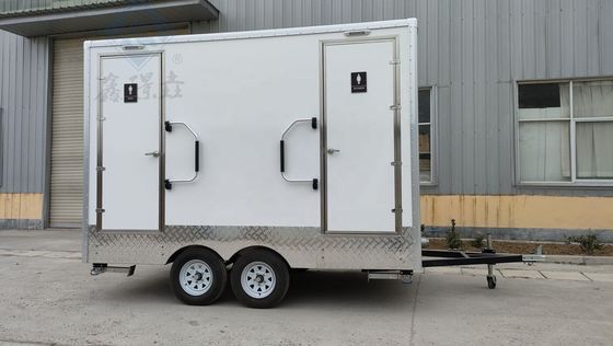 Outdoor Customized Color Portable Mobile Toilet Trailer for Public Convenience